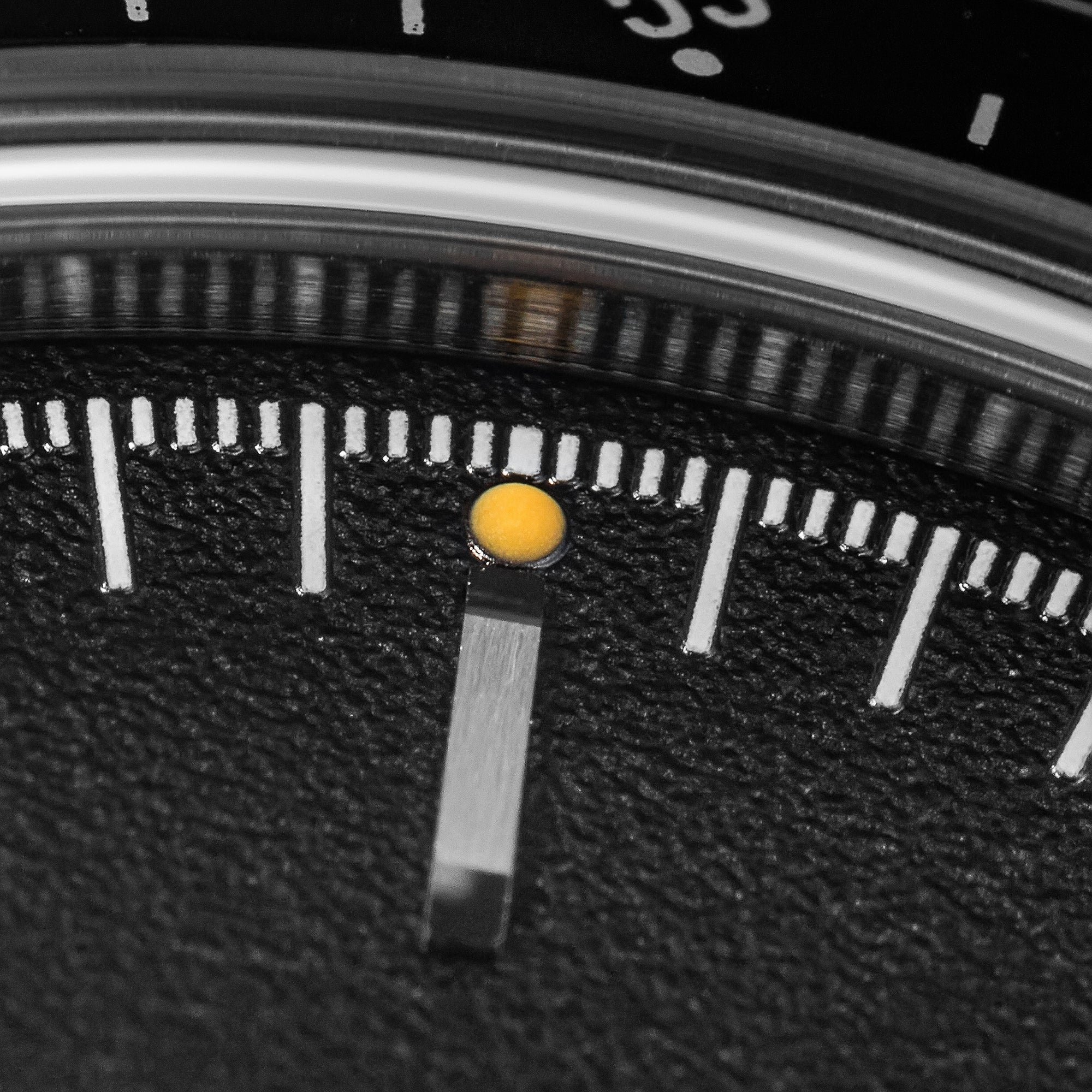 Thorn  37mm Desert Eagle VK63 Quartz Dive Watch T010 - Image 13