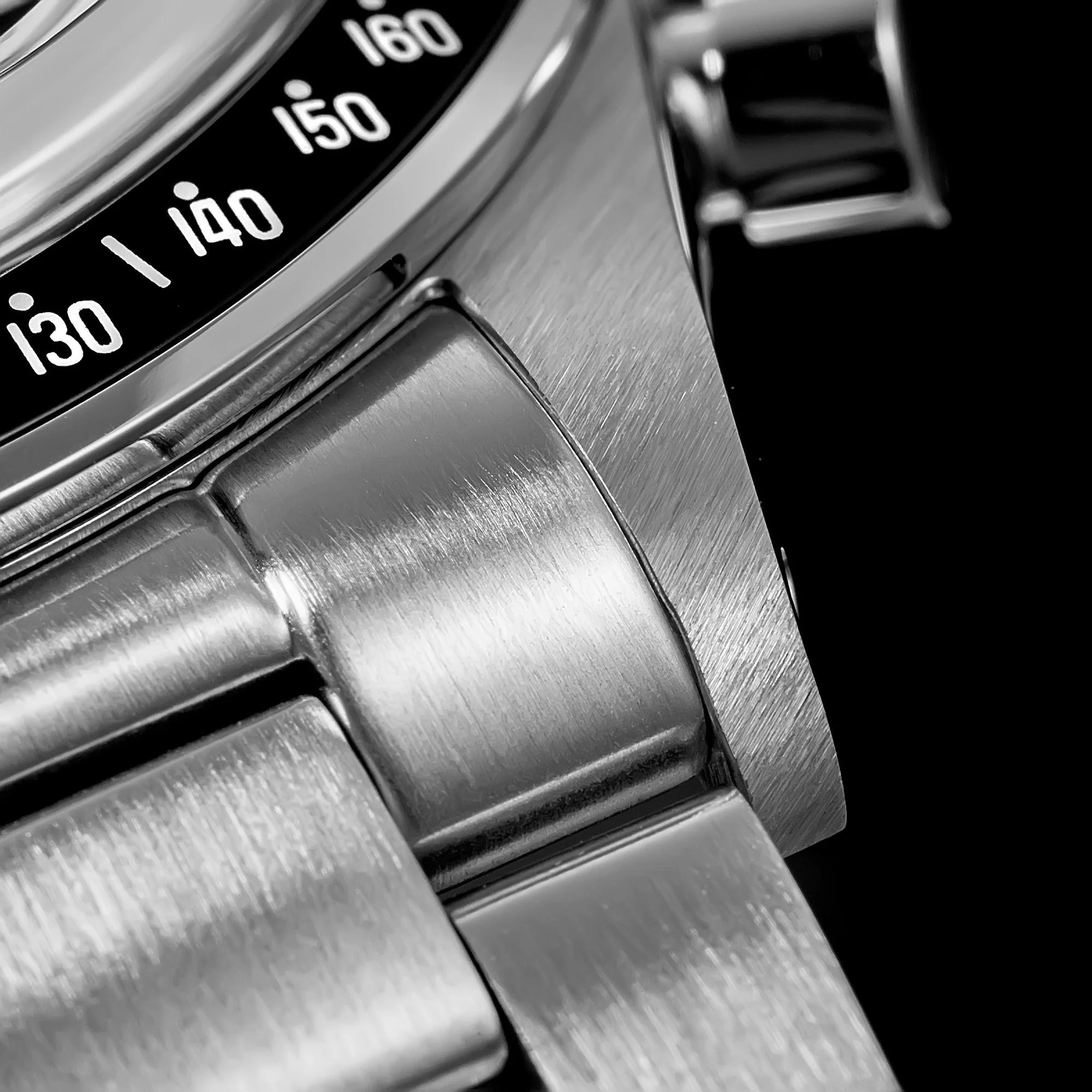 Thorn  37mm Desert Eagle VK63 Quartz Dive Watch T010 - Image 21