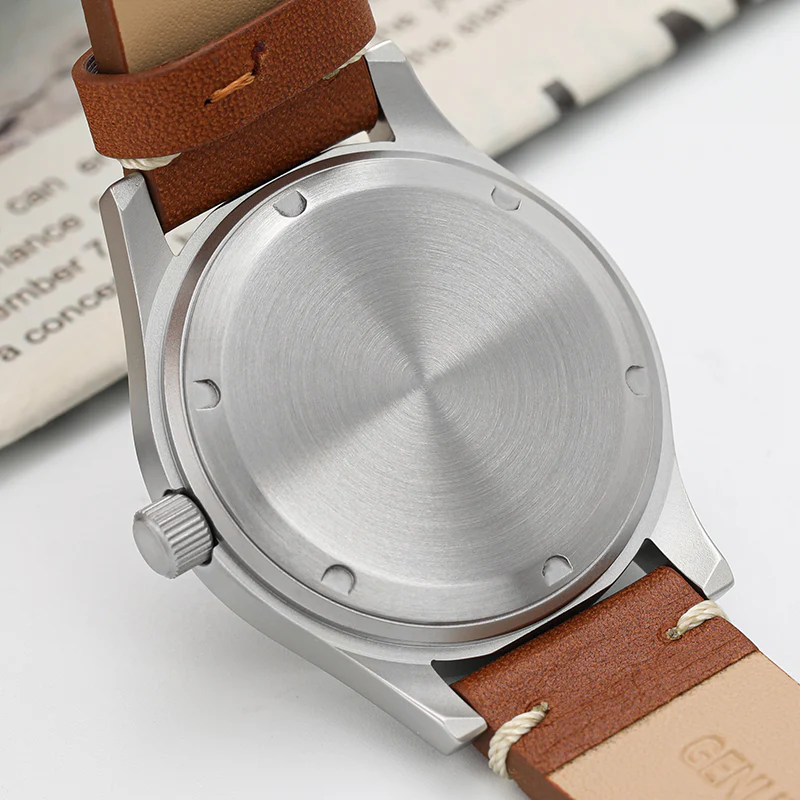 Militado 36mm D12 Quartz Field Watch - Pencil Hands - Image 11