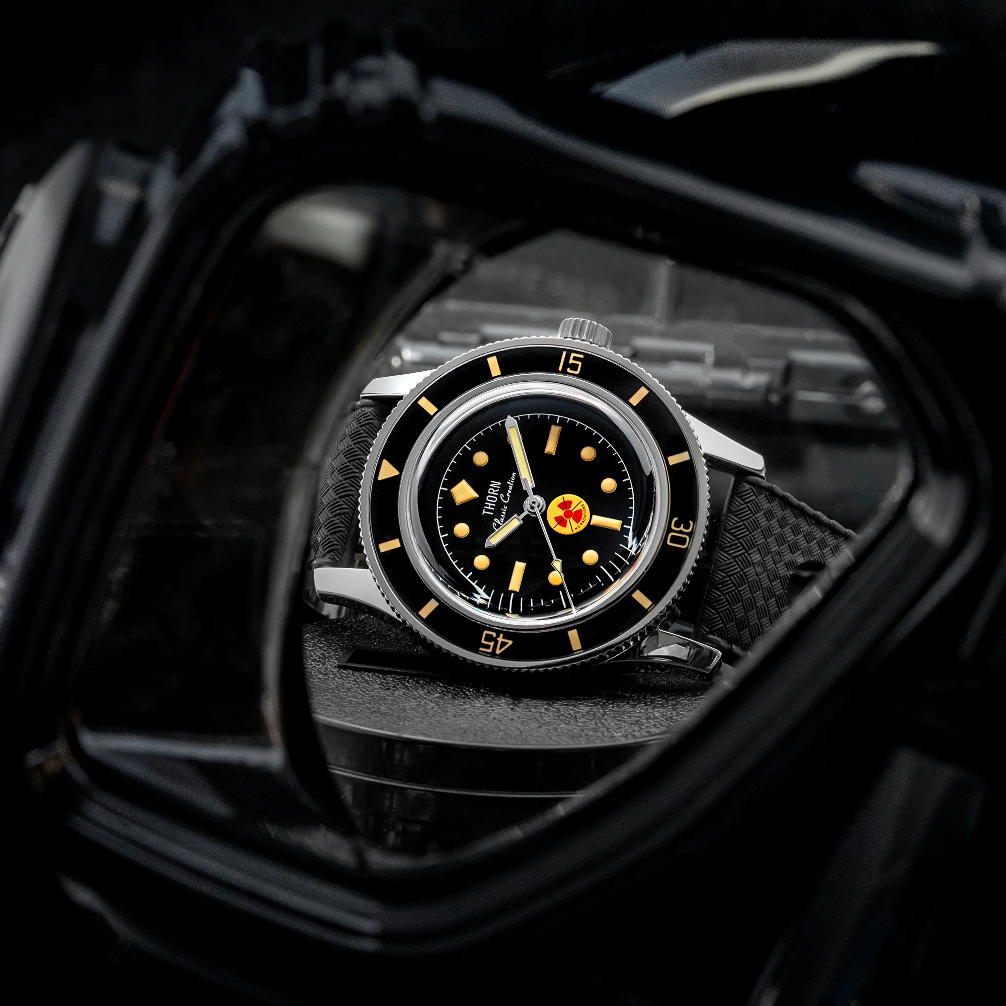 Thorn 38mm Titanium 50-Fathoms Dive Watch T009 - Image 19