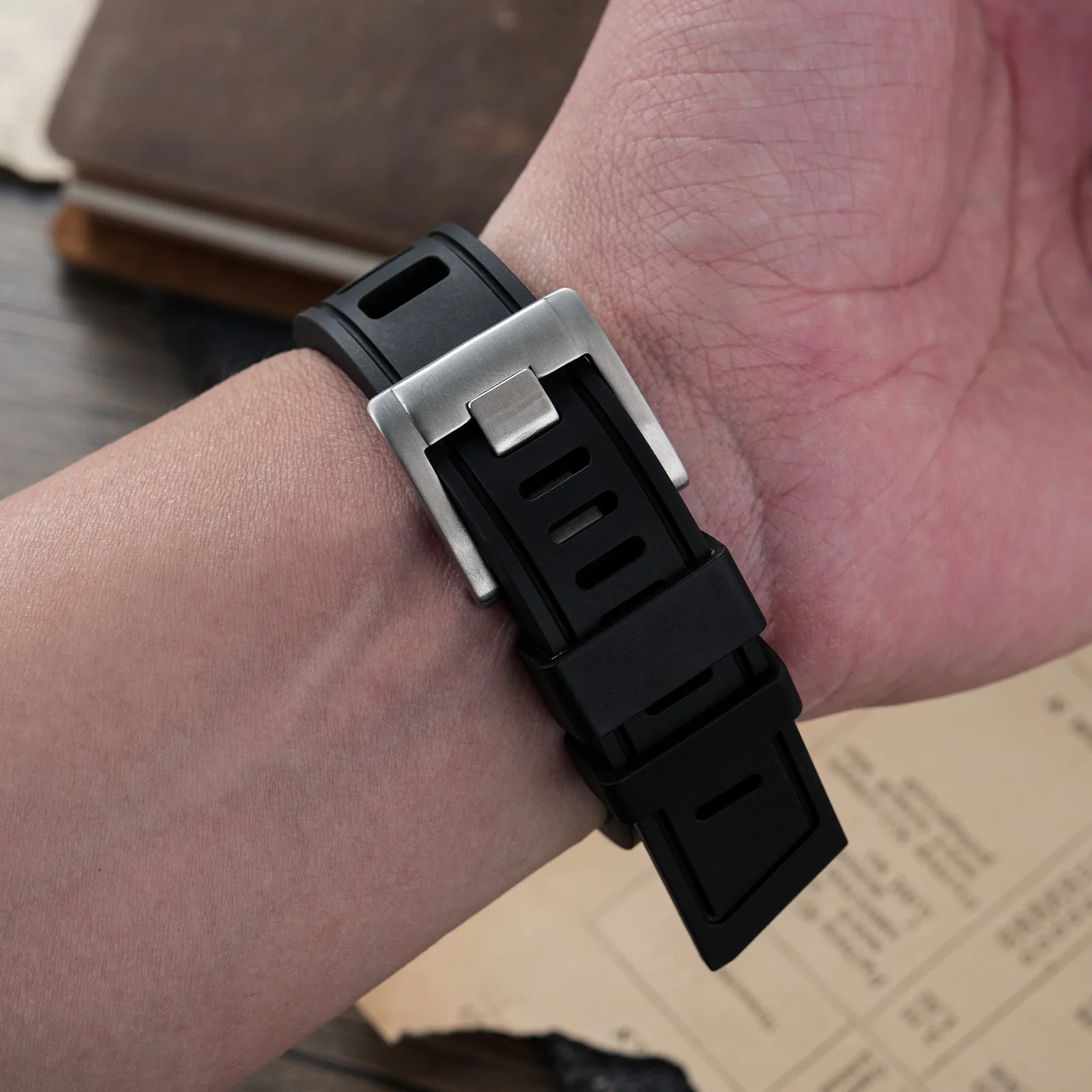 Premium Grade Rubber Dive Watchband - Image 4