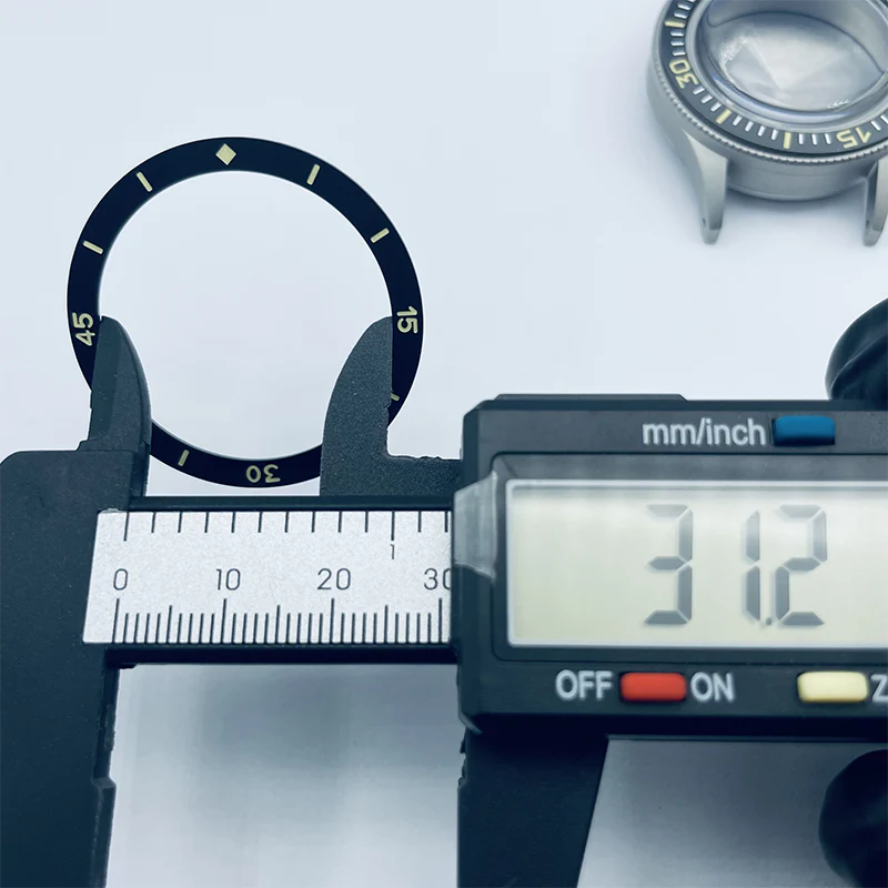 Thorn Retro Case for NH35 Movement Full Luminous - Image 20