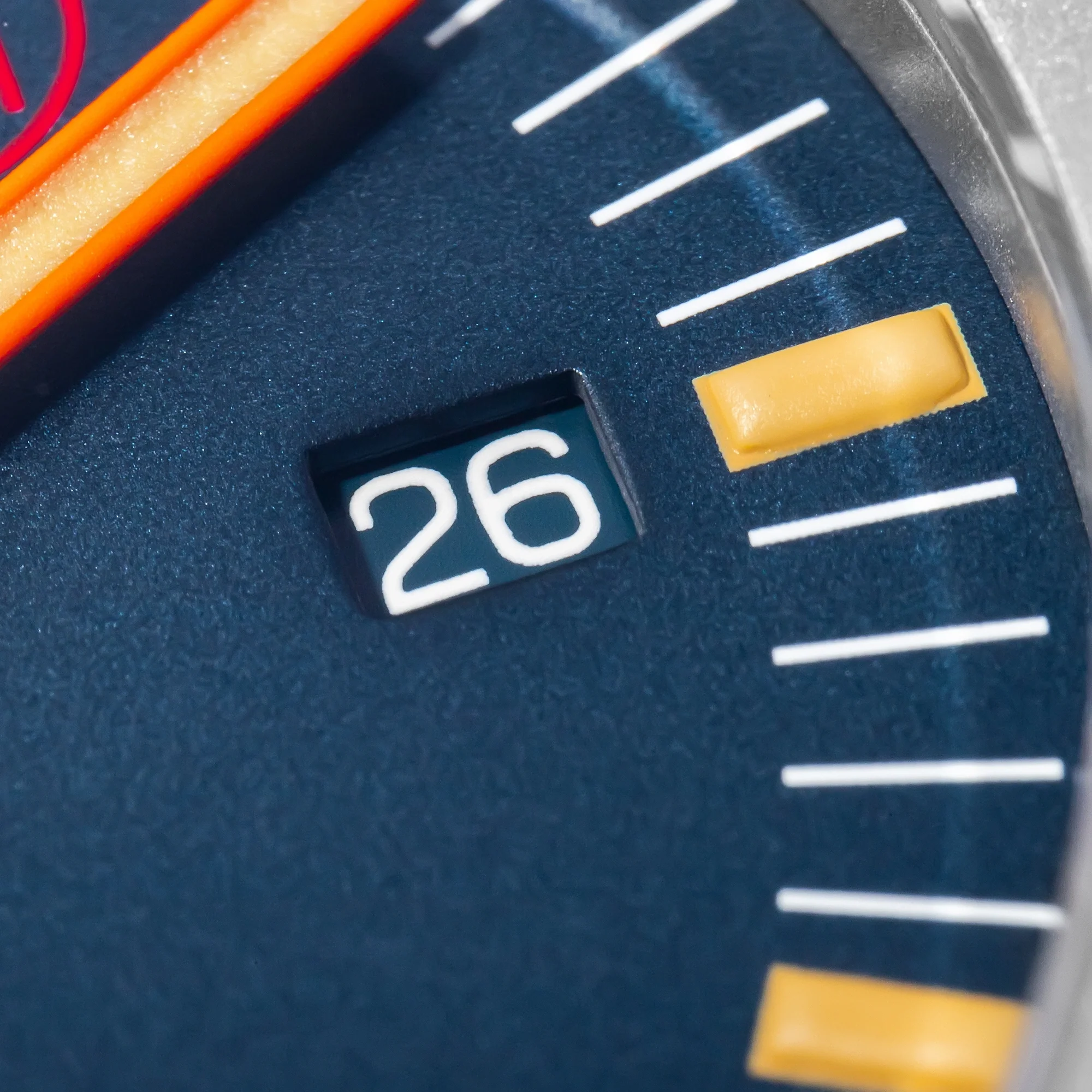 Thorn T011 Titanium Vintage Men Watch - Image 11