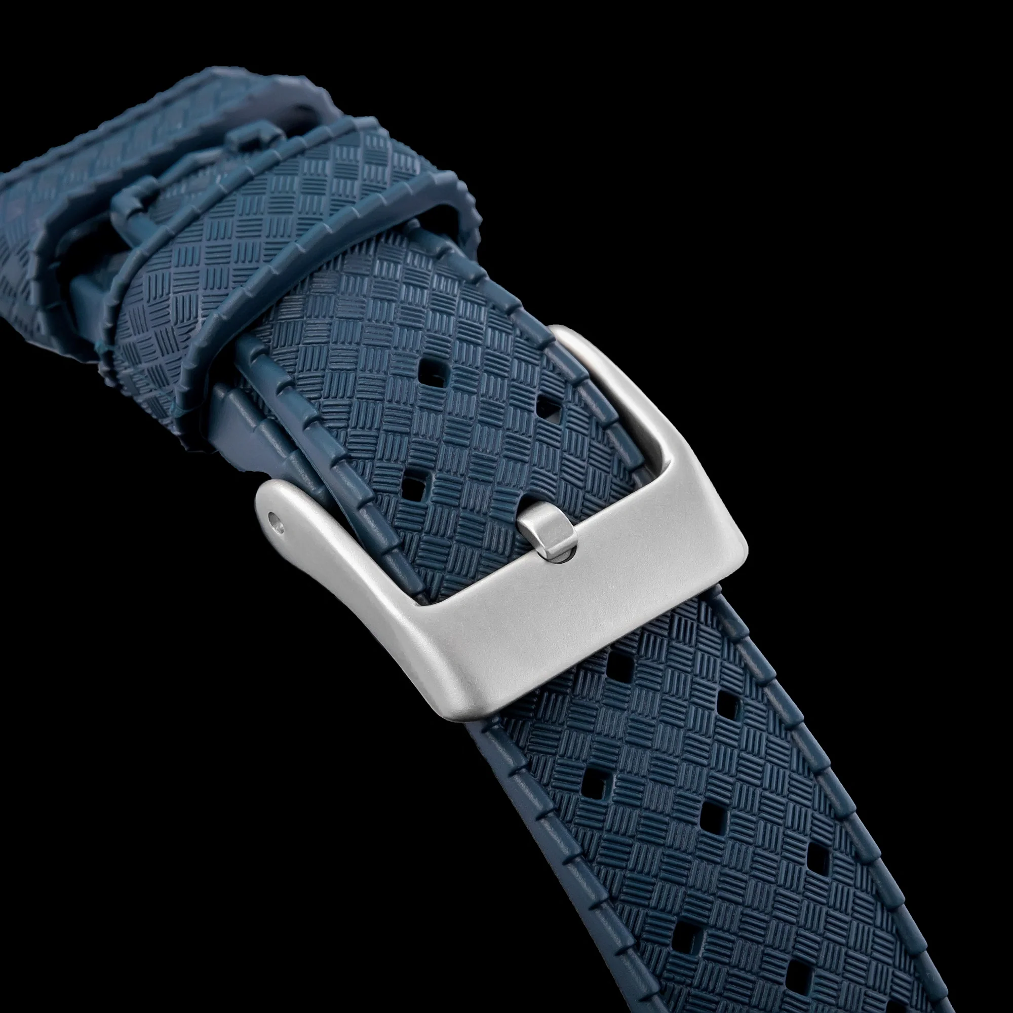 Thorn T011 Titanium Vintage Men Watch - Image 15