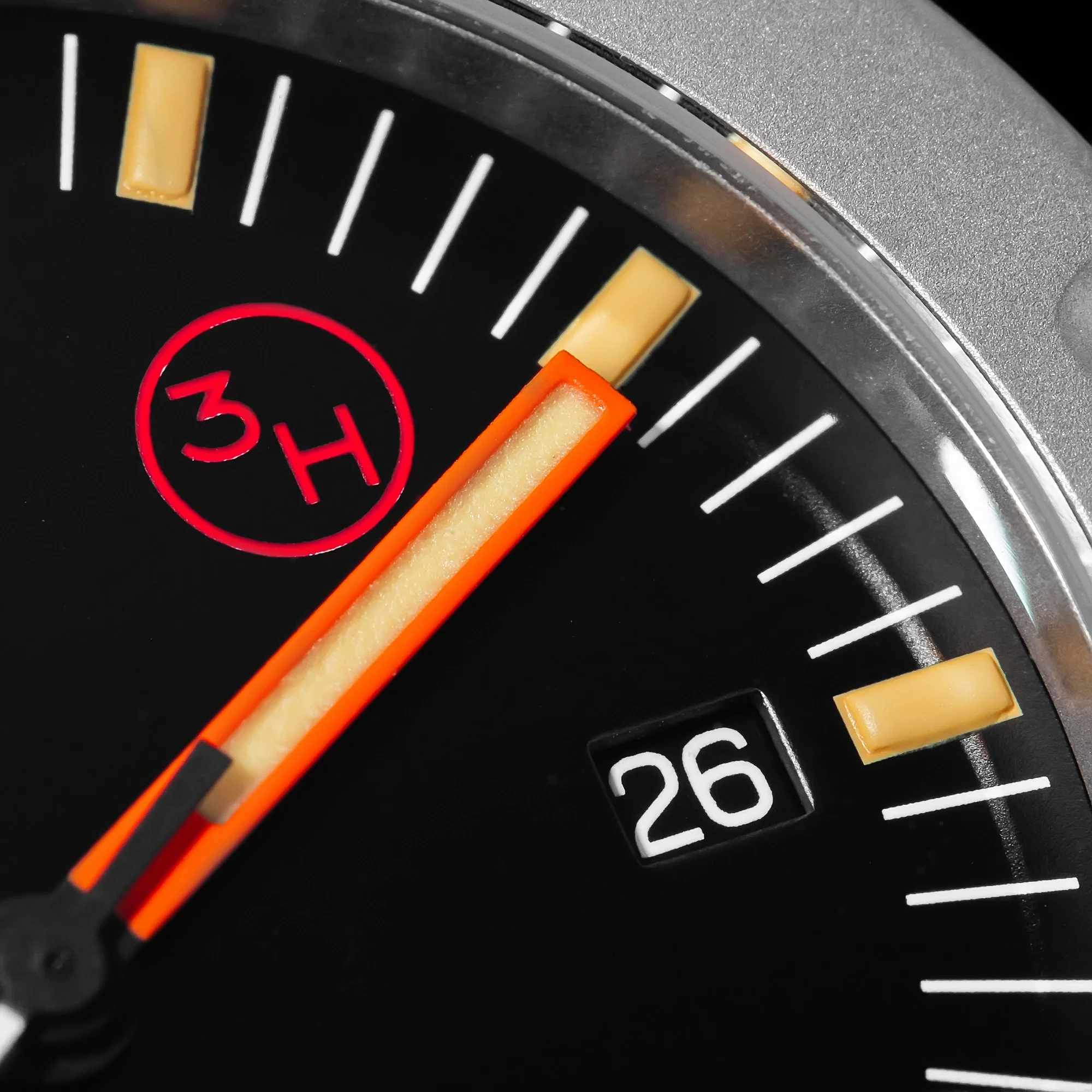 Thorn T011 Titanium Vintage Men Watch - Image 18