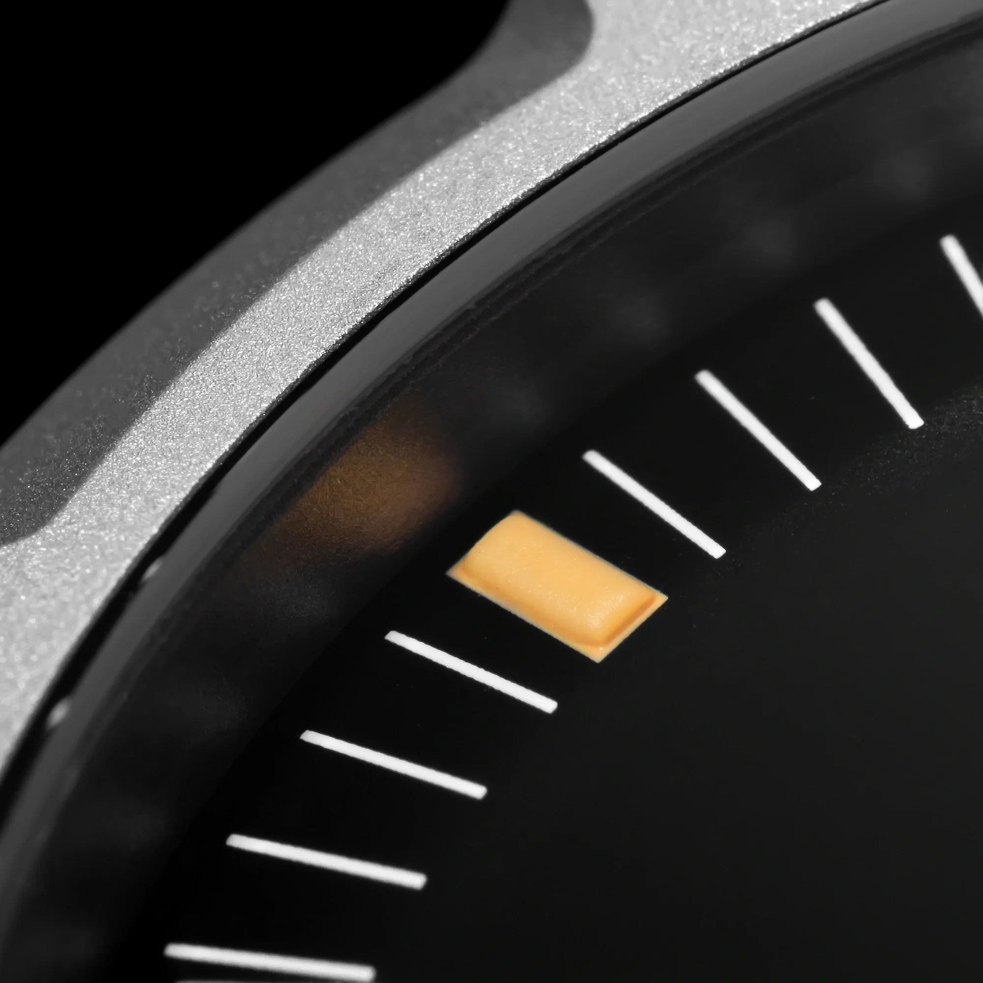 Thorn T011 Titanium Vintage Men Watch - Image 29