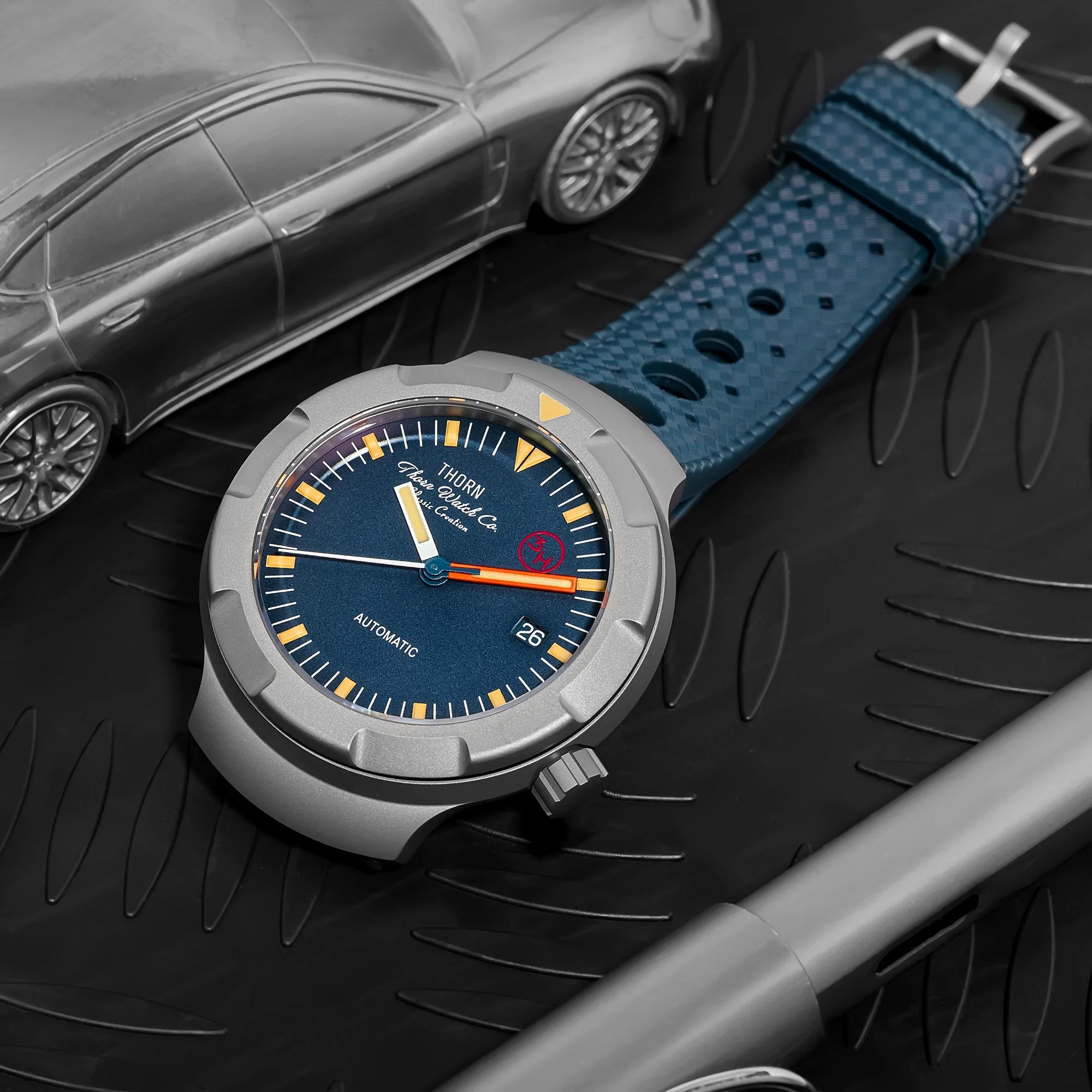 Thorn T011 Titanium Vintage Men Watch - Image 36