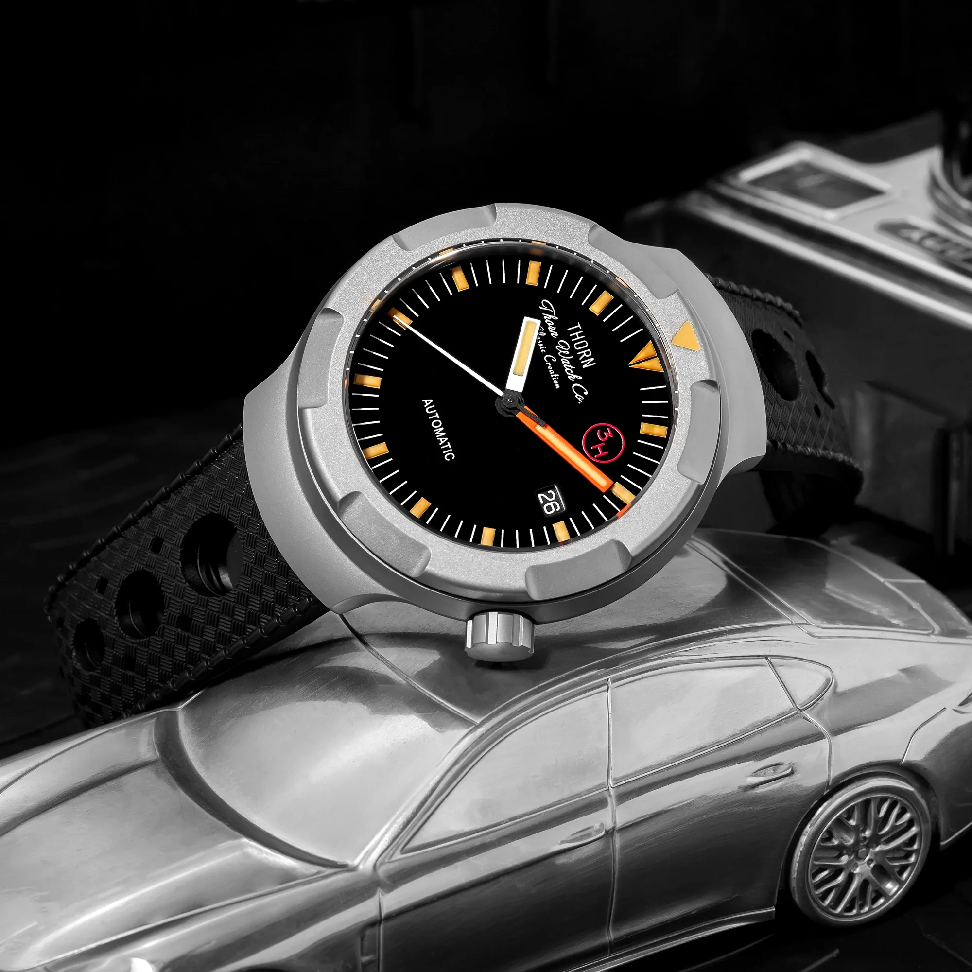 Thorn T011 Titanium Vintage Men Watch - Image 39