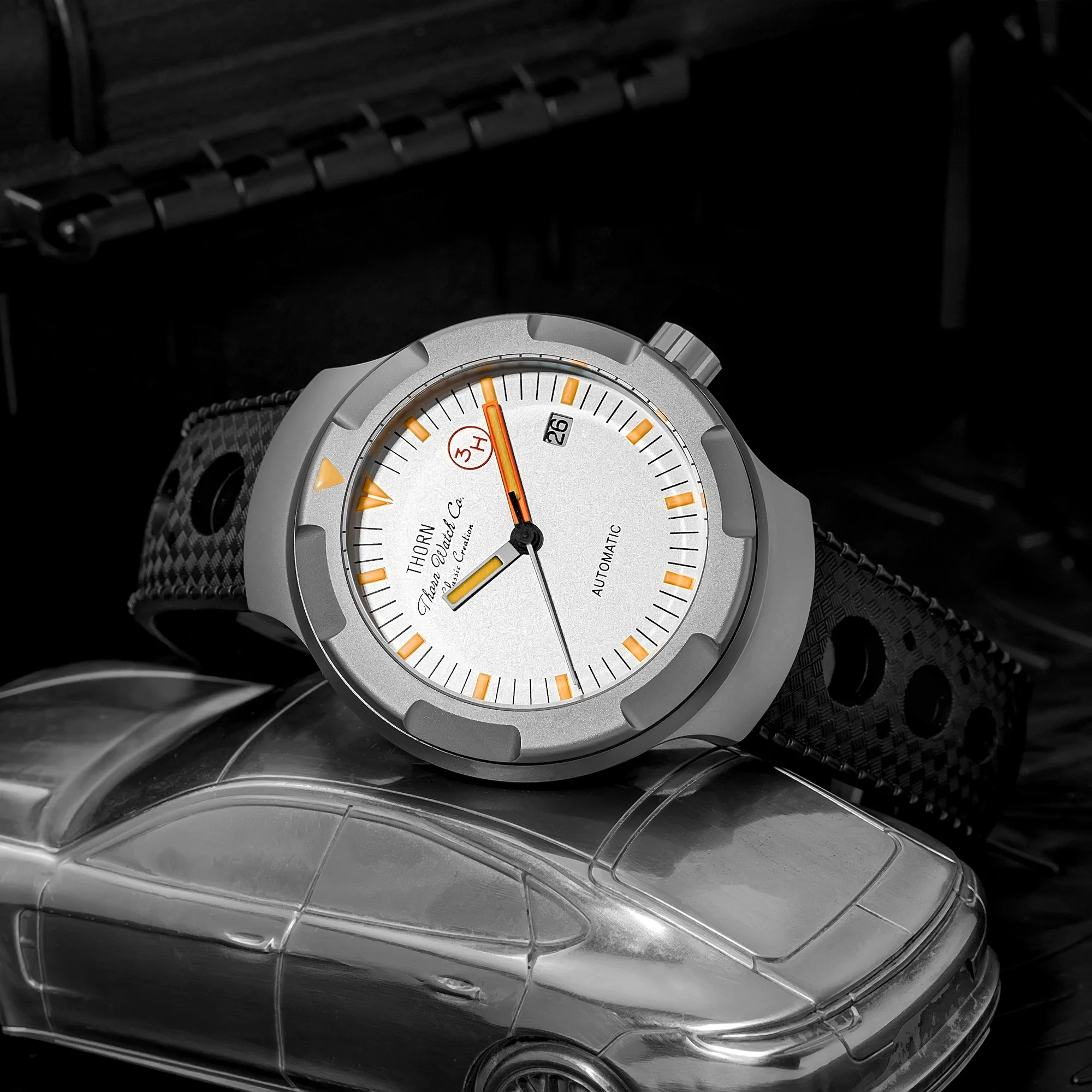 Thorn T011 Titanium Vintage Men Watch - Image 41