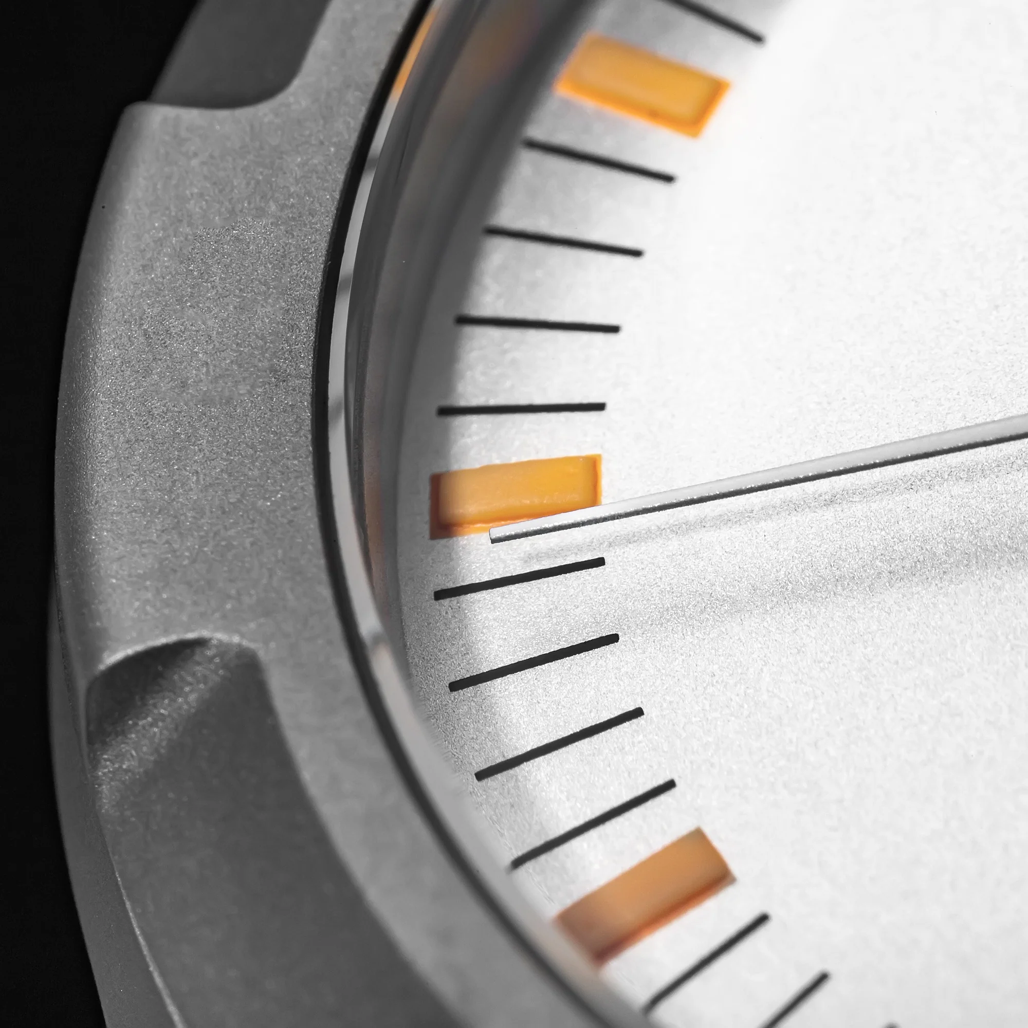 Thorn T011 Titanium Vintage Men Watch - Image 46