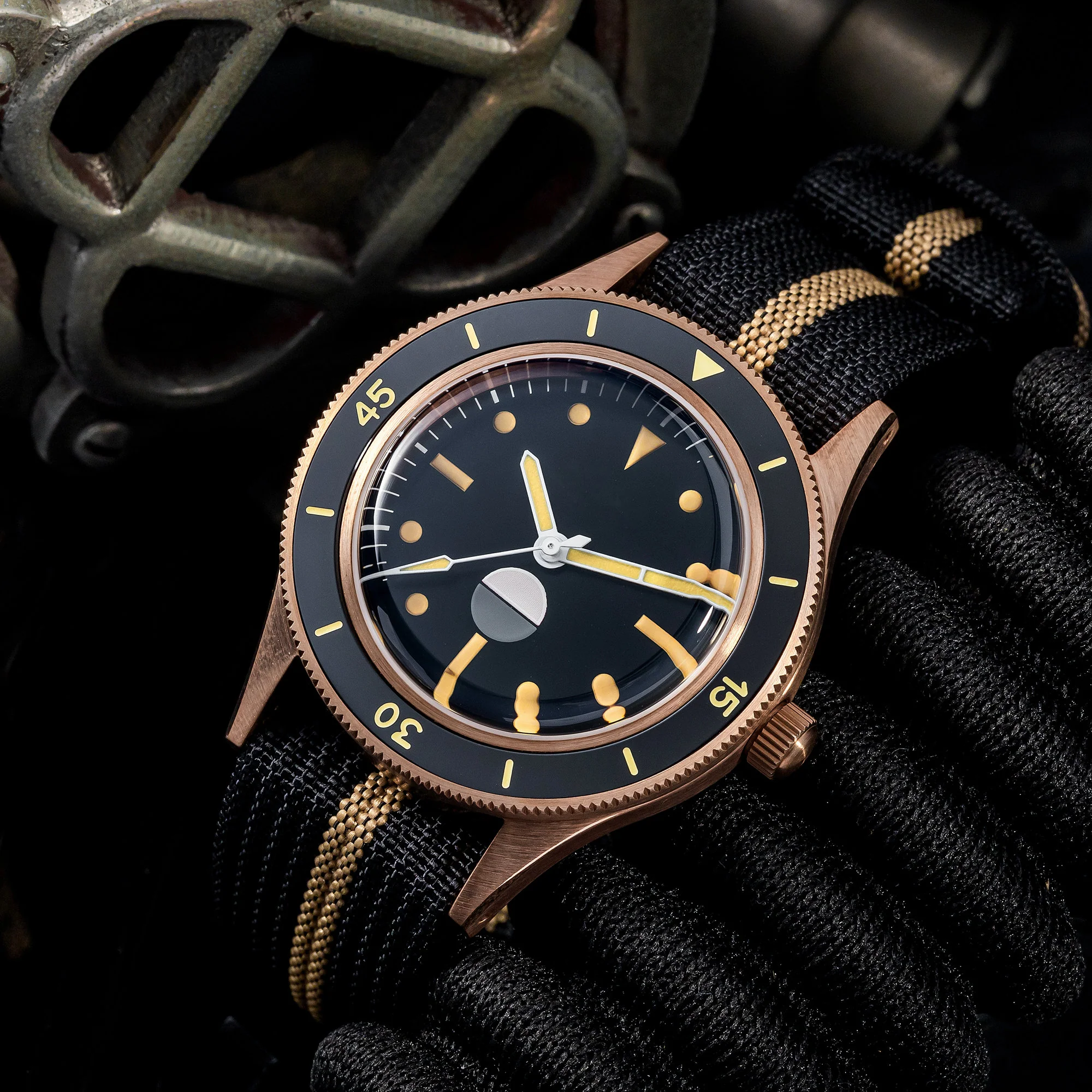 Thorn Vintage 50-Fathoms Bronze Dive Watch - Image 22