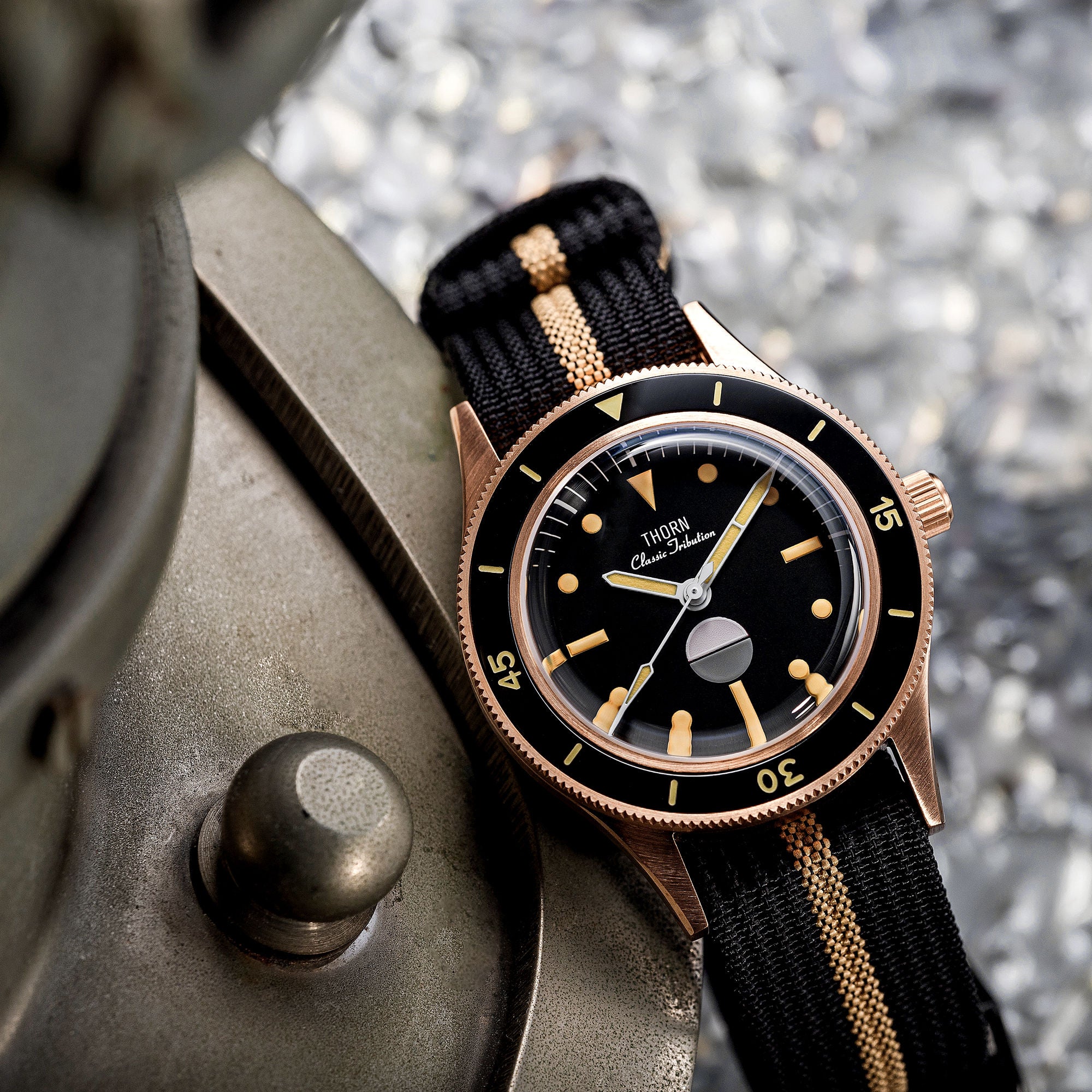 Thorn Vintage 50-Fathoms Bronze Dive Watch - Image 9