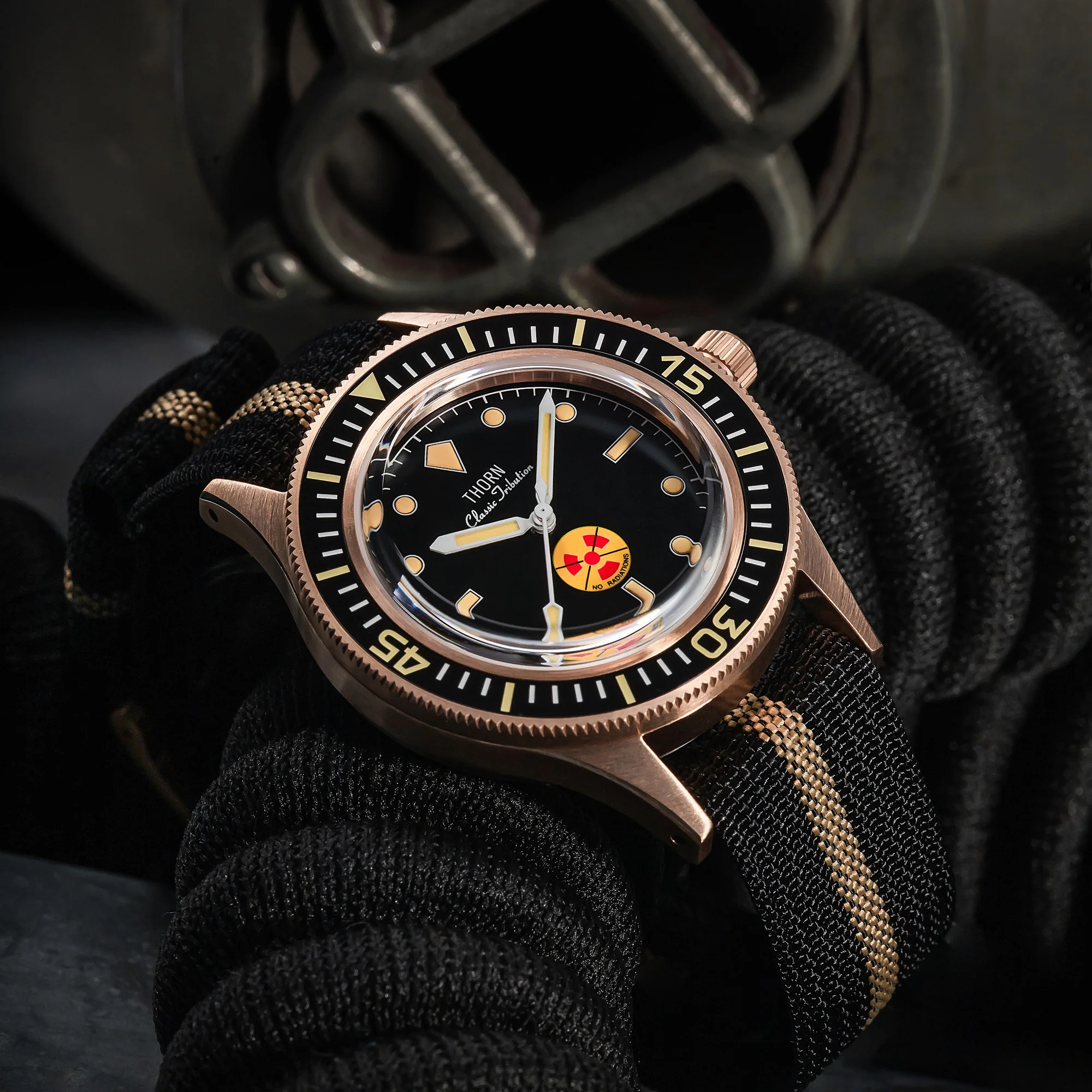 Thorn Vintage 50-Fathoms No-Rad Bronze Dive Watch - Image 8